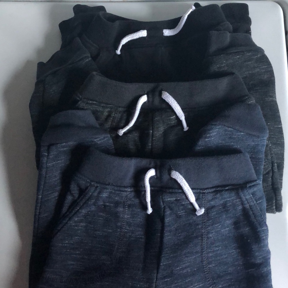 Lot of 18 months sweatpants